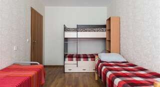 Хостел  Авантаж на Смоленке Санкт-Петербург Кровать в общем номере для мужчин с 5 кроватями и общей ванной комнатой-4